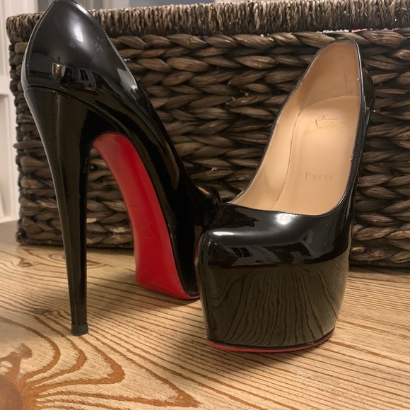 Christian Louboutin's Daffodile 160mm - Picture 2 of 12